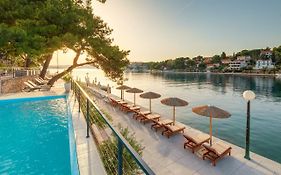 Milna Osam - Adults Only Milna (brac) 4*